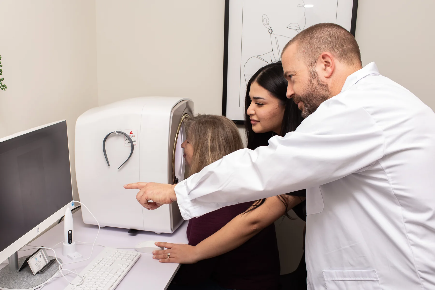 A consultation with the Waterloo Medical Cosmetics team